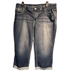 Rhythm in Blues Size 16 Denim Capris embroidered pockets timeless comfy stretchy